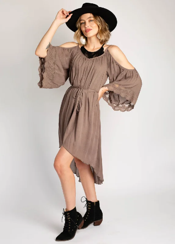 Dela Dress in Taupe